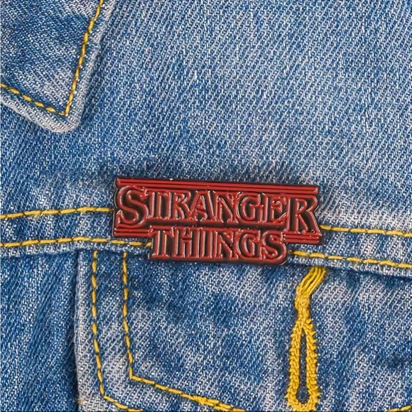 Stranger Things Pin - Picture 3 of 5
